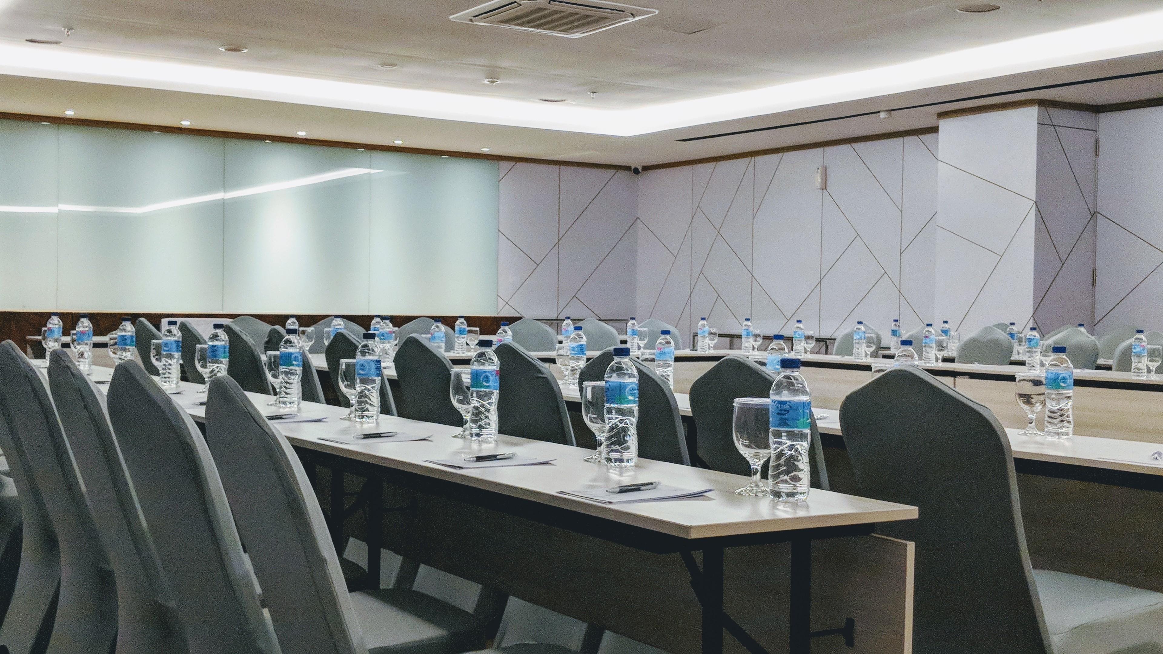 Astara Hotel Balikpapan Exterior photo
