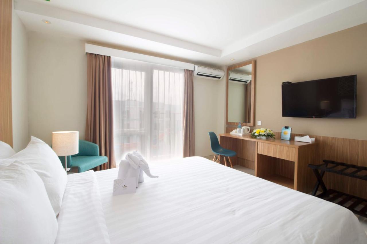 Astara Hotel Balikpapan Exterior photo