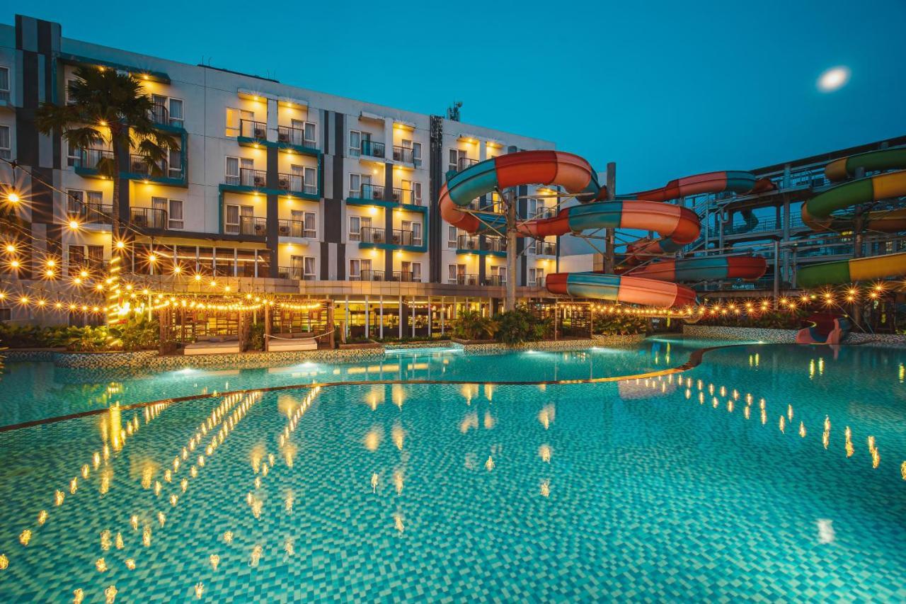 Astara Hotel Balikpapan Exterior photo