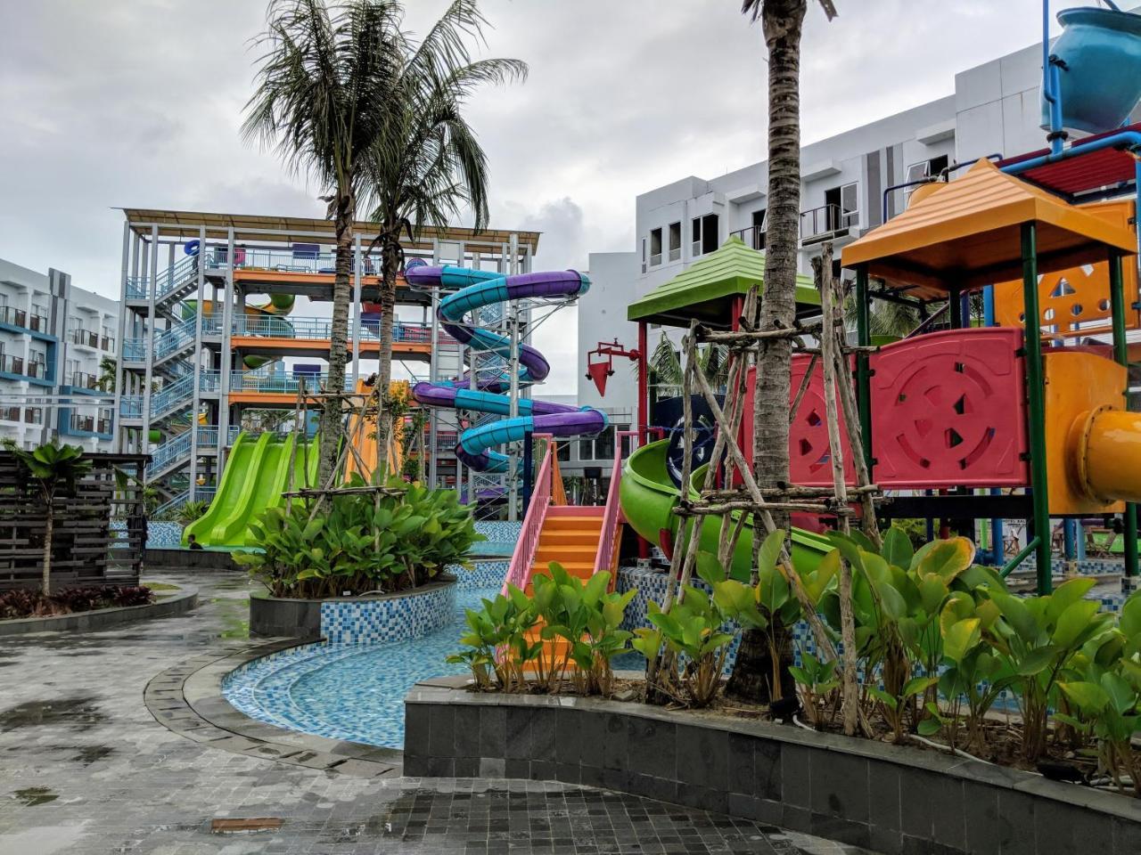 Astara Hotel Balikpapan Exterior photo